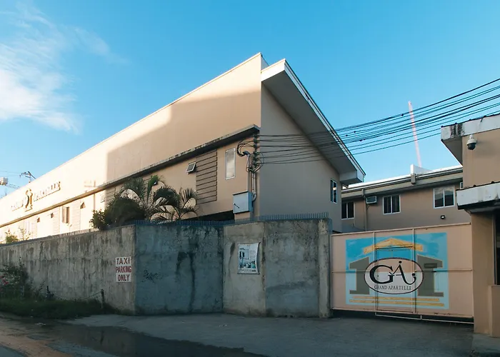 ホテル Grand Apartelle Mandaue セブ市